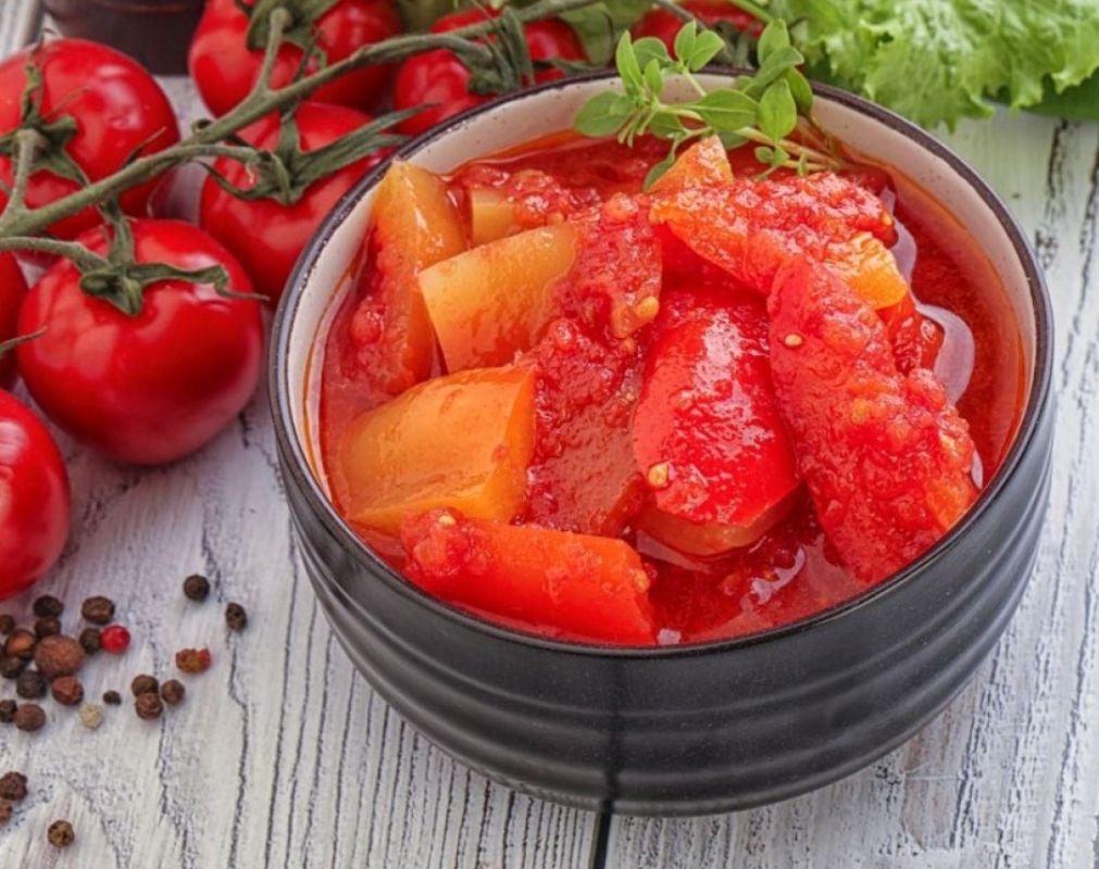 Лечо на зиму: три уникальных рецепта от шеф-повара, чтобы удивить друзей