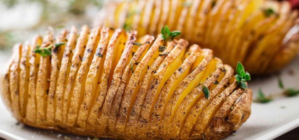 Сочные гриль-картофельные дольки с ароматом розмарина