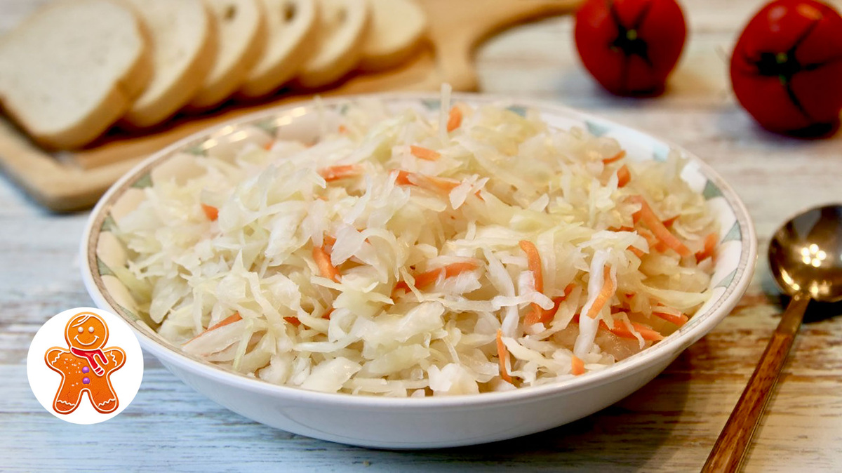 На зиму с вкусом: секреты квашеной капусты от опытного мастера