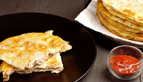 Новый взгляд на любимый чебурек: быстро и просто с лавашем