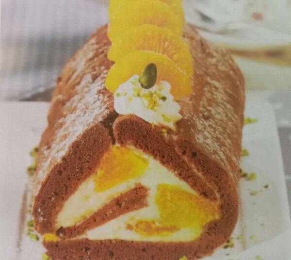 Фисташковый рулет с мандаринами: удивите гостей вкусным десертом