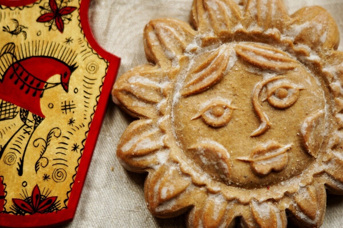 Как испечь пряник-солнце к Масленице и встретить весну с радостью