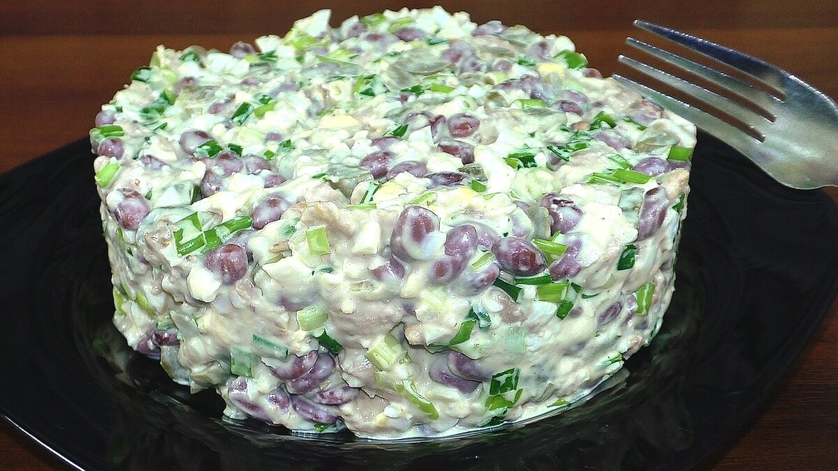 Нежный салат с фасолью: простые ингредиенты — великое наслаждение