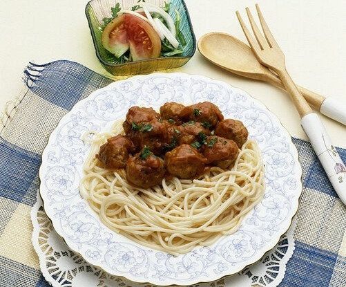 Необычные куриные фрикадельки в соевом соусе: как удивить своих гостей