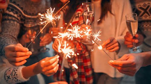 Как превратить остатки оливье и нежеланные подарки в полезные вещи