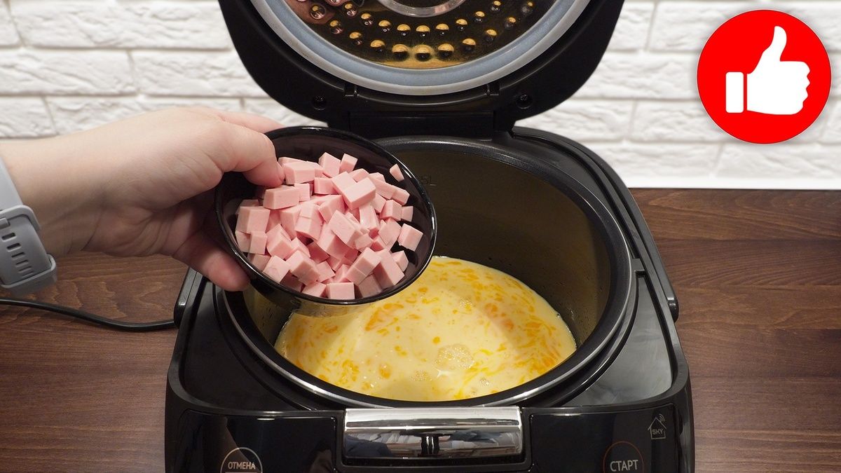 Вкусный омлет с колбасой в мультиварке: идеальный завтрак