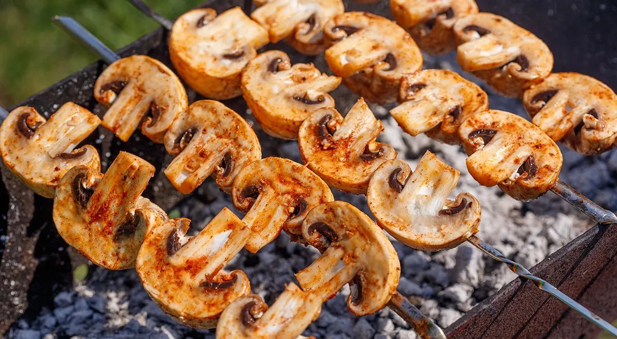Шампиньоны на гриле: секреты идеального блюда года