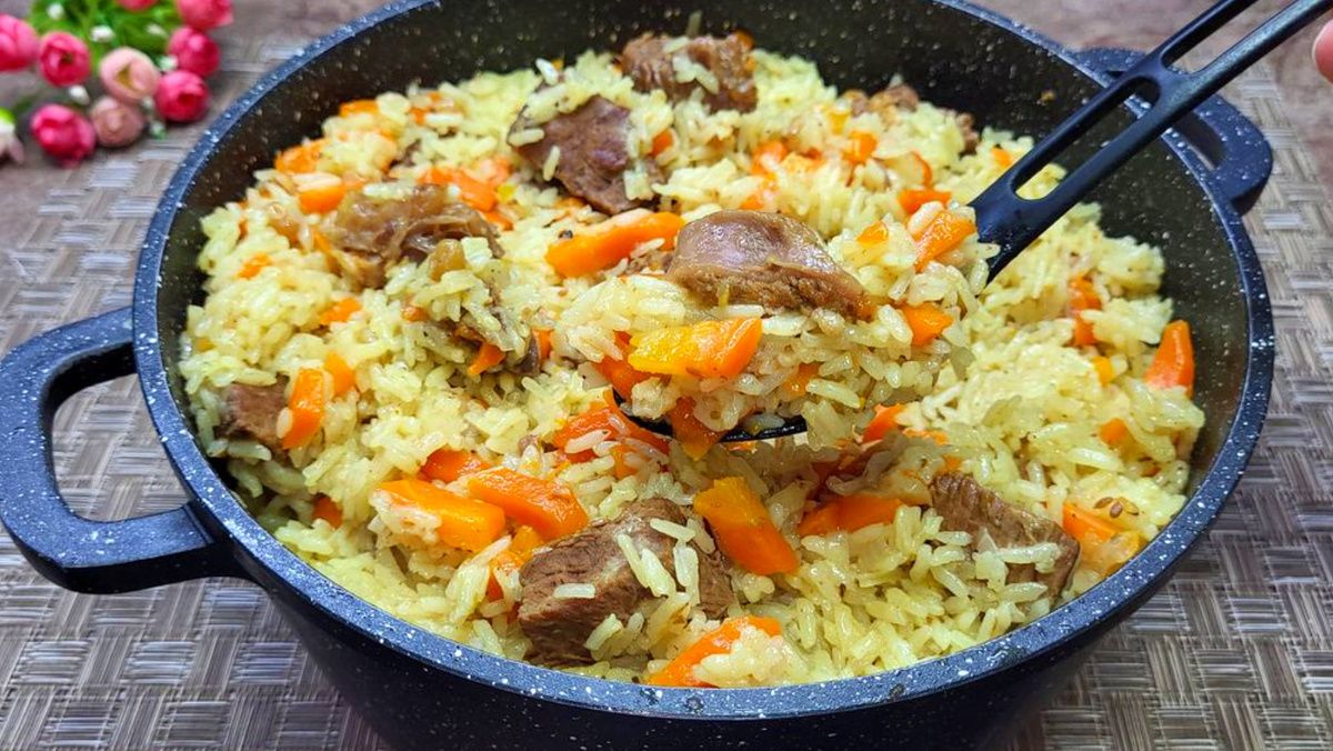 Насыщенный и ароматный плов: идеальный ужин для всей семьи