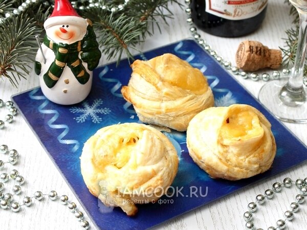 Необычные закусочные розочки из слоёного теста: простота и элегантность для любого стола