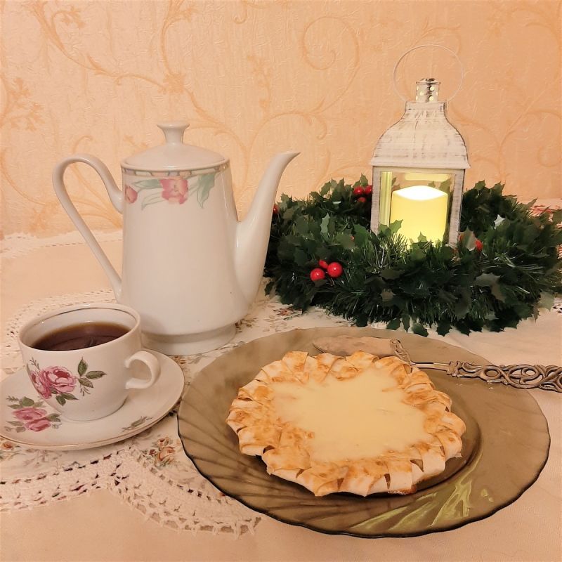 Яблоки под кремом на лаваше: быстрое и вкусное угощение для чаепития