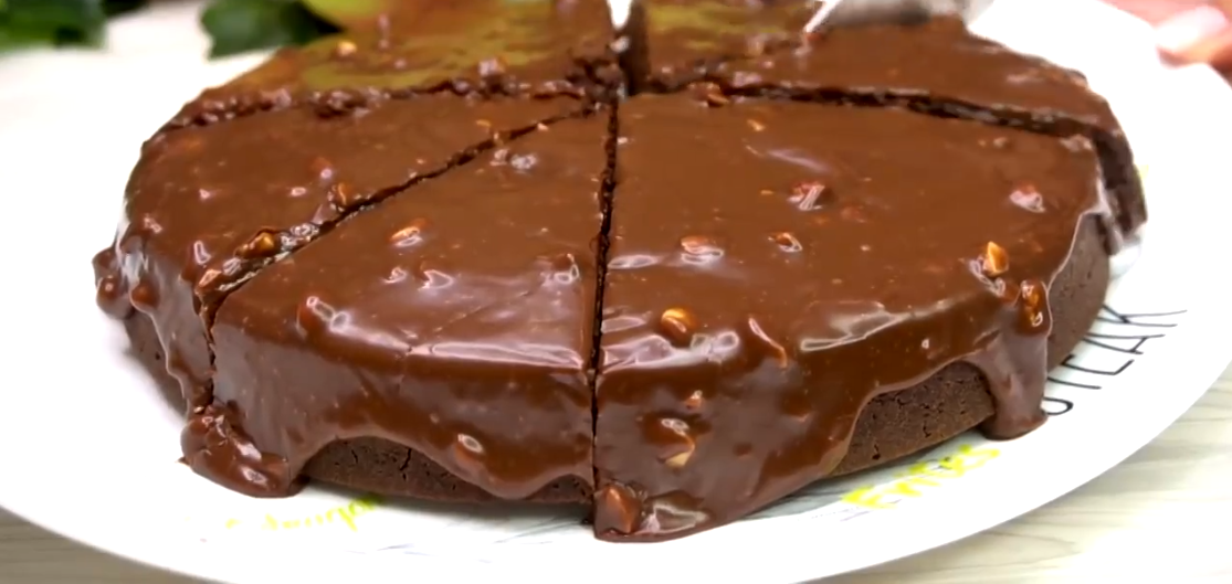 Простой шоколадный торт из печенья: легкий рецепт для сладкоежек