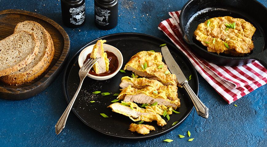 Нежные свиные отбивные с яичным кляром