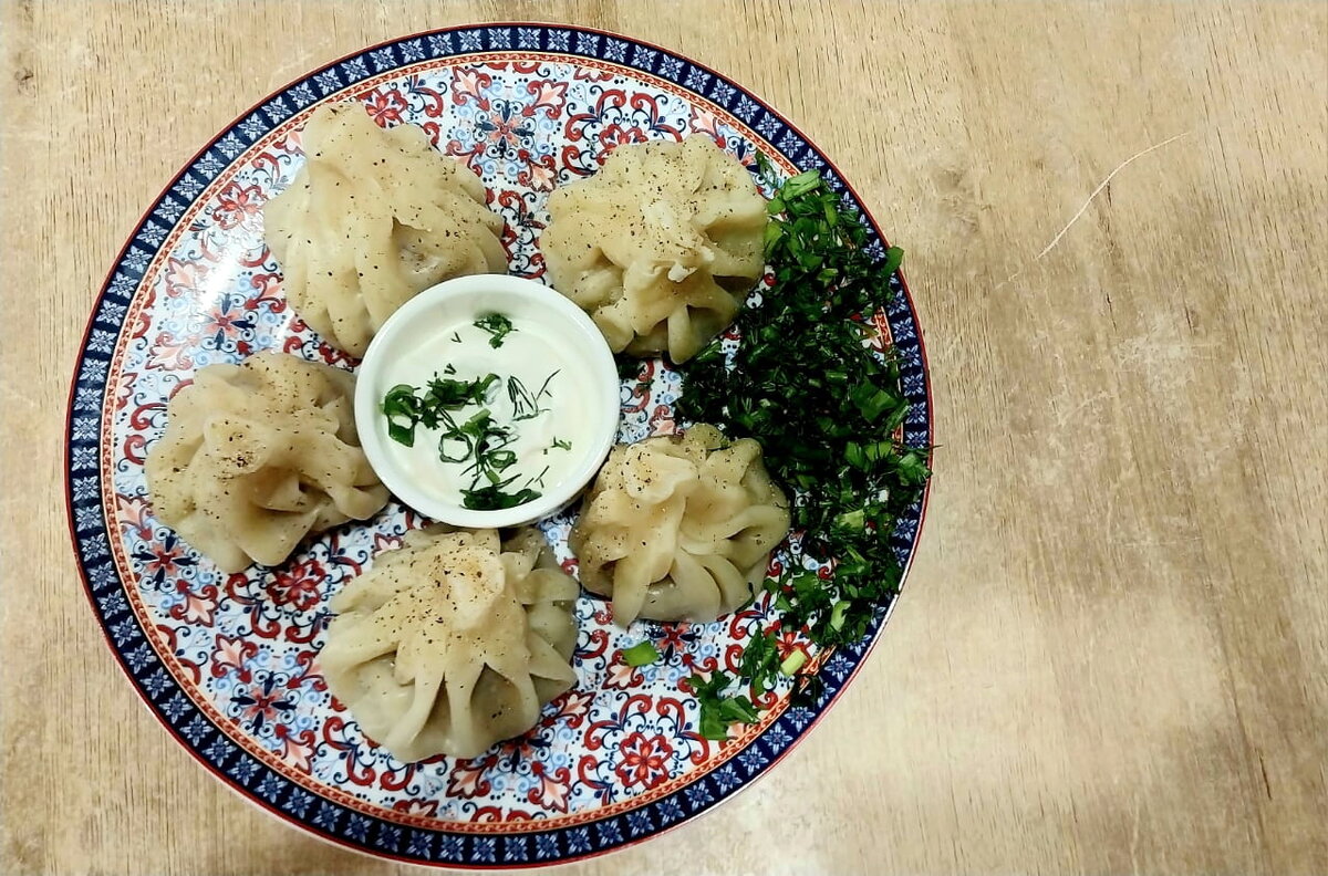 Как приготовить хинкали за 15 минут, используя чебуречное тесто