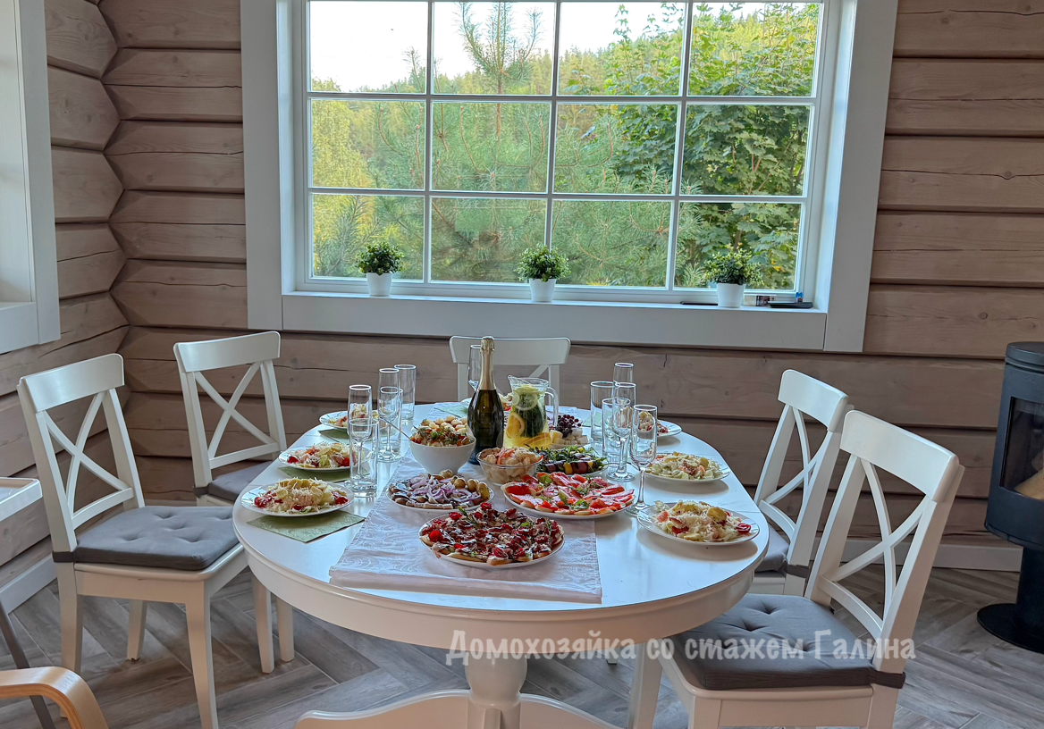 Праздничный стол: любимые блюда, наполненные теплом и уютом