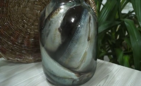 Секреты вкусной сельди: простой способ засолки для справжних гурманов