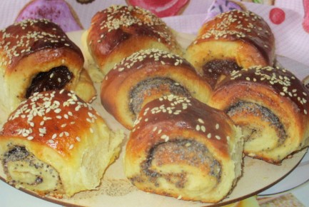 Сладкие рулетики, которые поднимут настроение на чаепитии