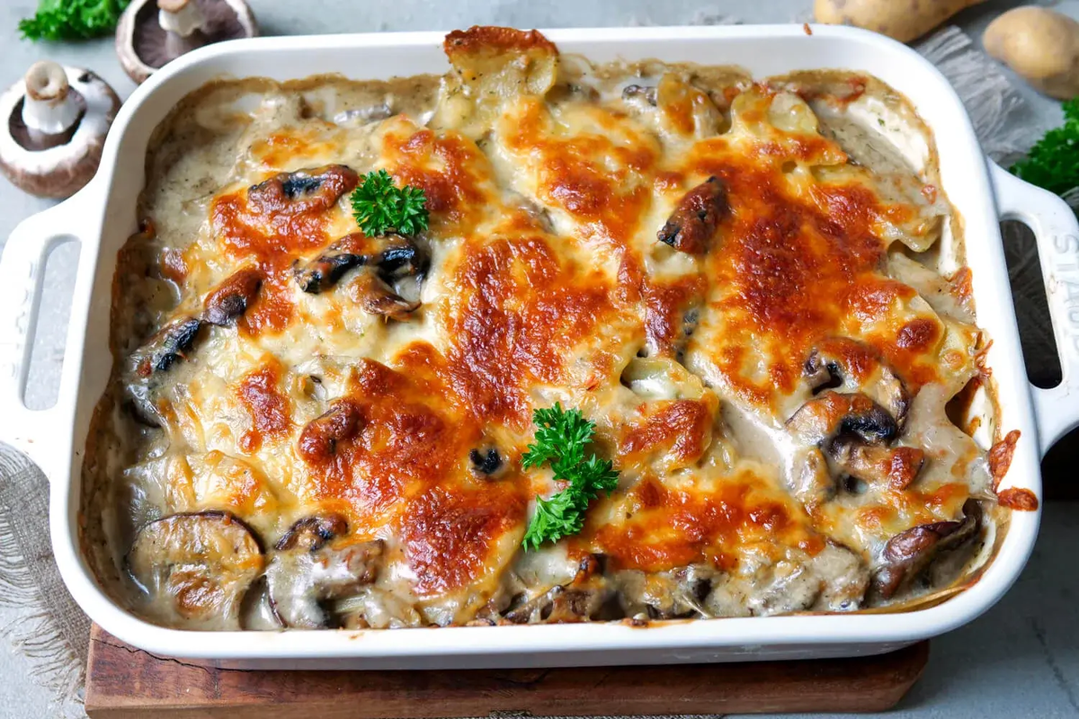 Запеканка из картофеля и грибов: быстро, вкусно и сытно