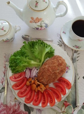 Вкусные котлеты из говядины и курицы с нежным сыром и сладким перцем