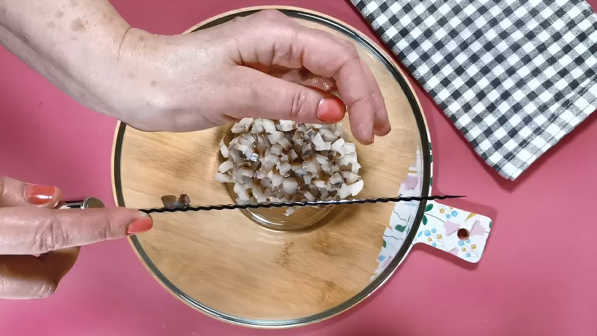 Незабываемая закуска из сельдки: простой рецепт, который станет хитом на любом столе