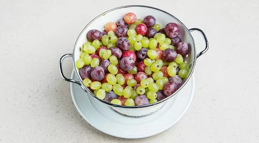 Как приготовить вкусный компот из винограда: пошаговый рецепт