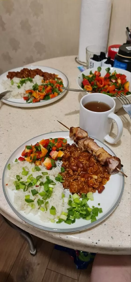 Необычные кулинарные приключения: чили и шашлык из аэрогриля