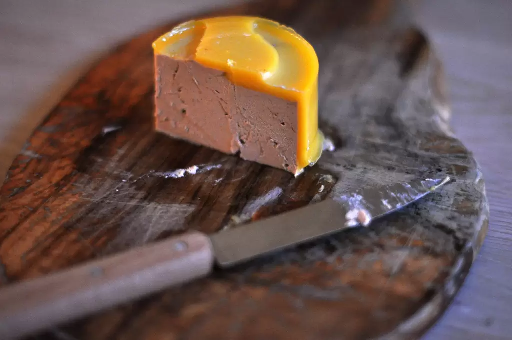 Фуа-гра: модный деликатес с предысторией и современными вызовами