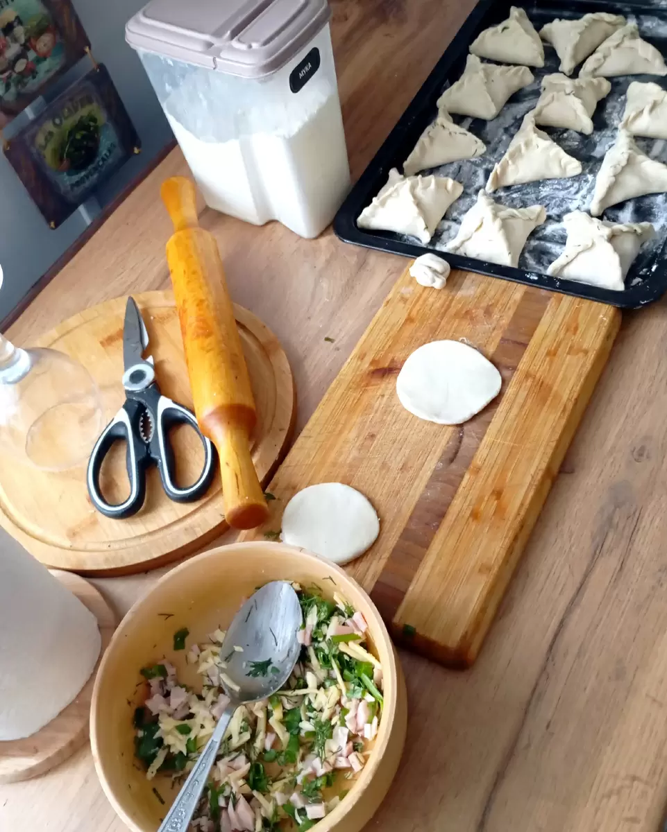 Вкусное воскресенье: Пирожки, закуски и ароматная дыня