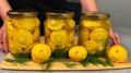 Заготовки на зиму: хрустящие маринованные патиссоны