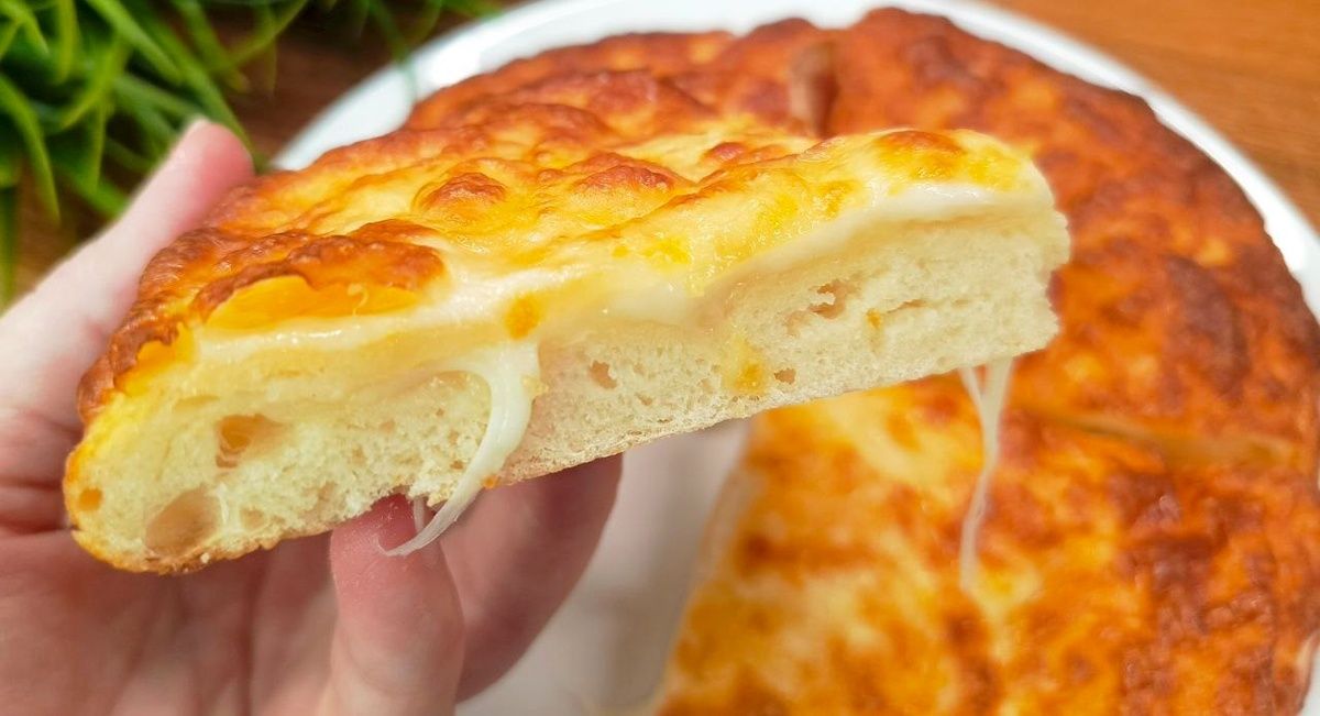 Домашний пирог и тайный помощник на кухне: спокойное объяснение простой радости
