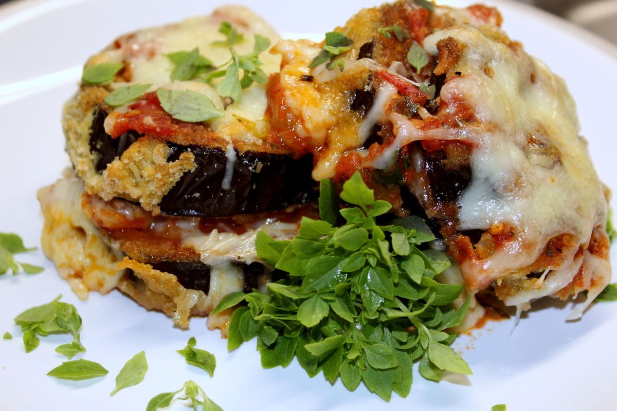 Баклажаны в сырной корочке: сочное лакомство под всплеском вкусов